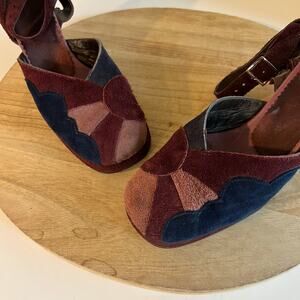 Vintage 70s Purple Suede Patchwork Square Toe Ankle Strap Wedge Shoe Size 6.5